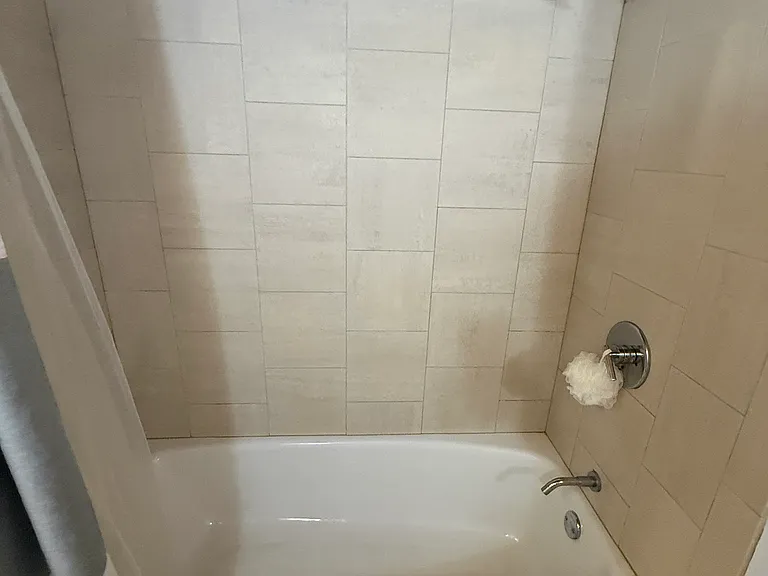 290 Pleasant St #312 — Photo 10