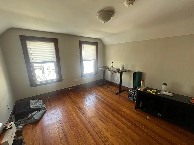 26 Packard Ave — Photo 8