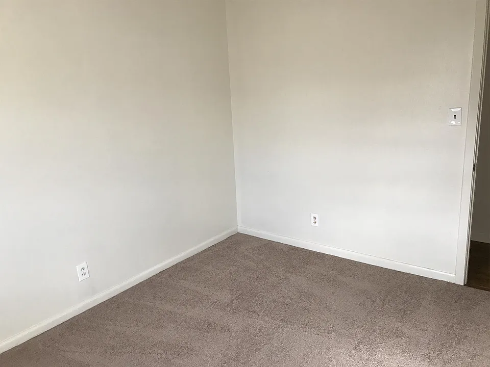 833 Fresno Dr