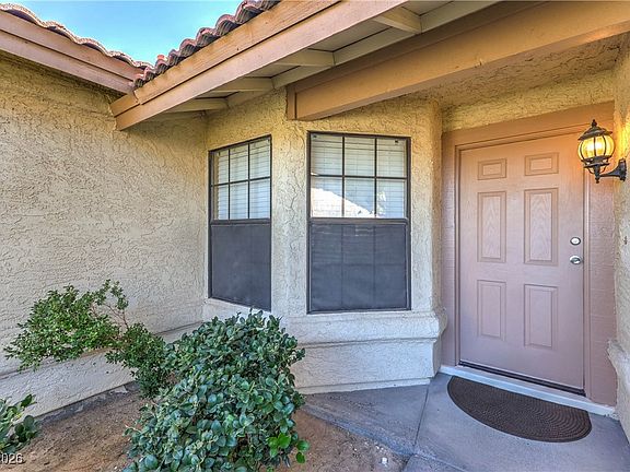 4th image of 141 Alpine Ct