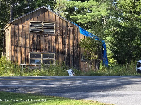 5956 New York 81, Greenville, NY 12083