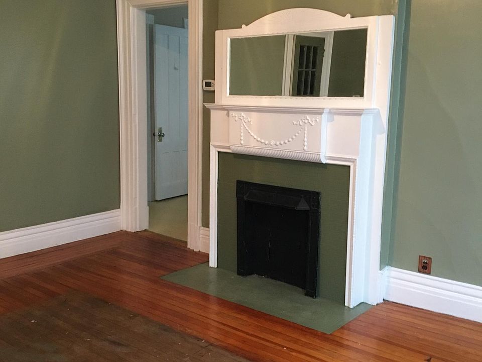 1st image of 842 2nd Ave #1