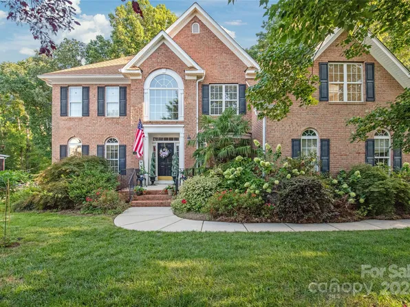 6120 Abergele Ln, Matthews, NC 28104