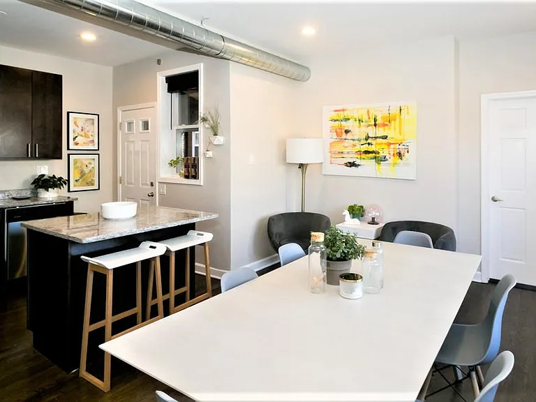 1604 W Berwyn Ave #2W — Photo 9