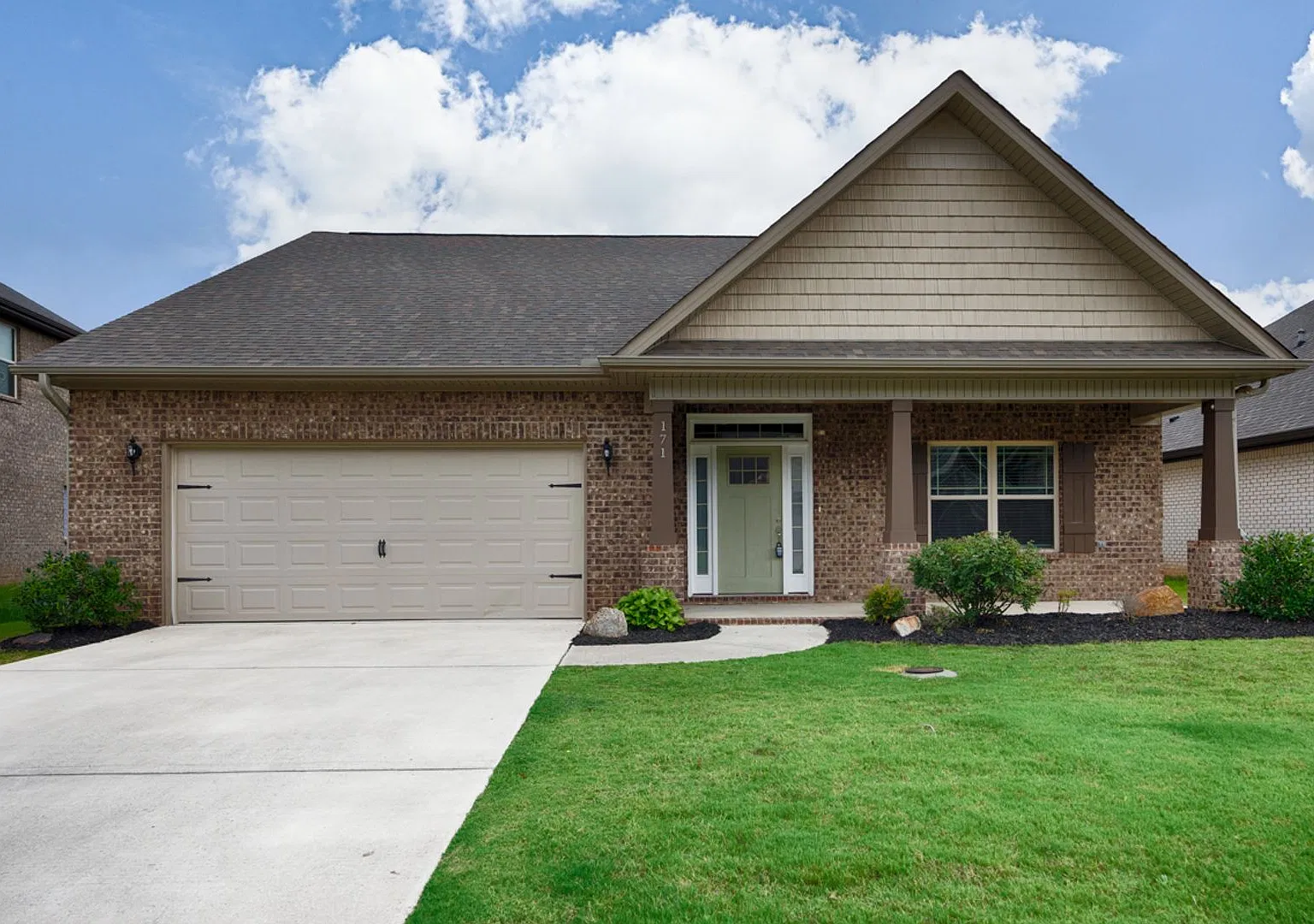 Beautiful 4-Bedroom Home with Office, Bonus Room, and Large Backyard — Photo 1