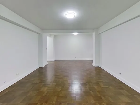 20 Beekman Place image 2 of 8