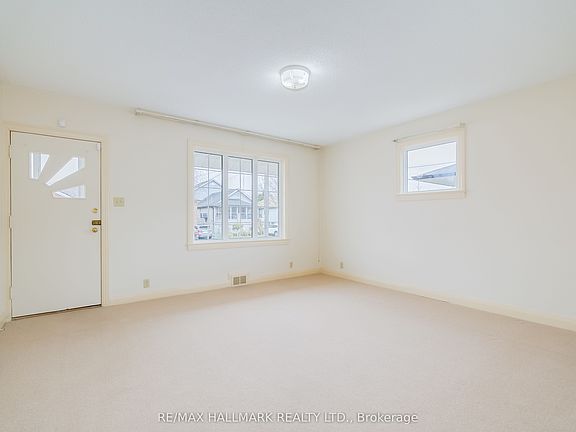 3rd image of 945 Glencairn Ave