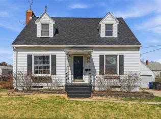132 38th St NE, Marion, IA