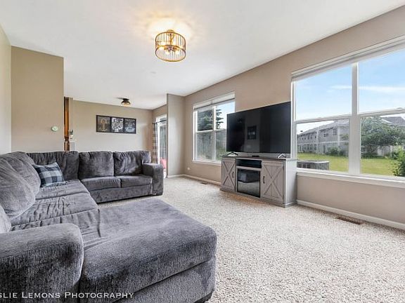 4th image of 1517 Grand Dr Unit 4
