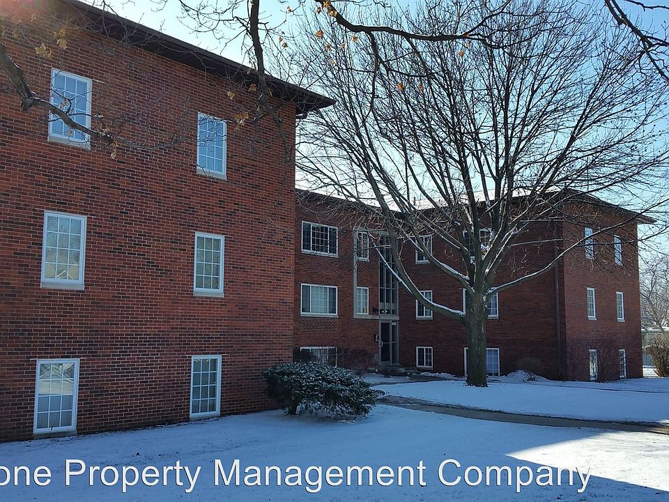 1st image of 400 Grandview Ct #400