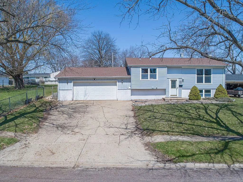 429 Joliet Rd photo 1