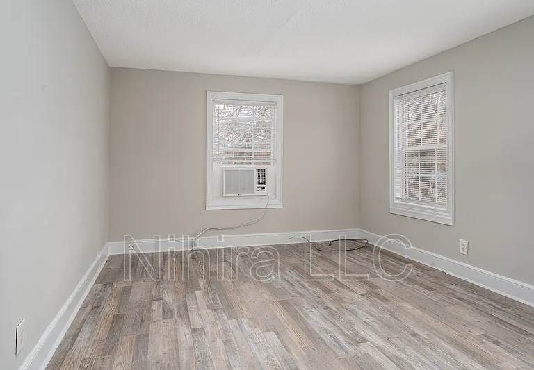 814 Sunset Ave #1 — Photo 6