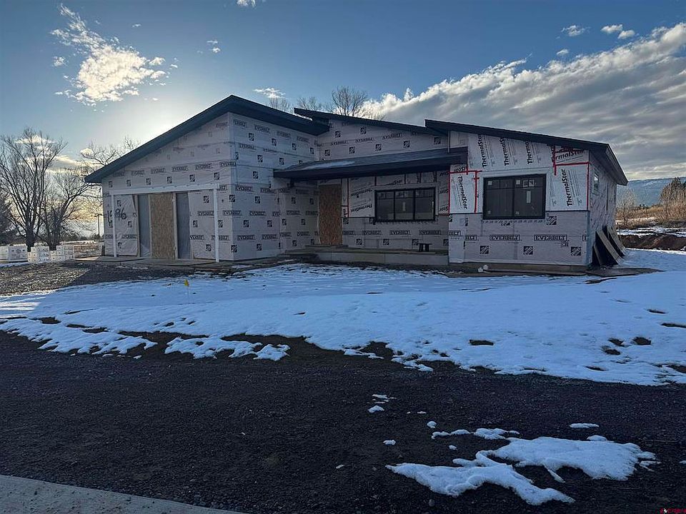 2nd image of 1596 SE 3rd Street