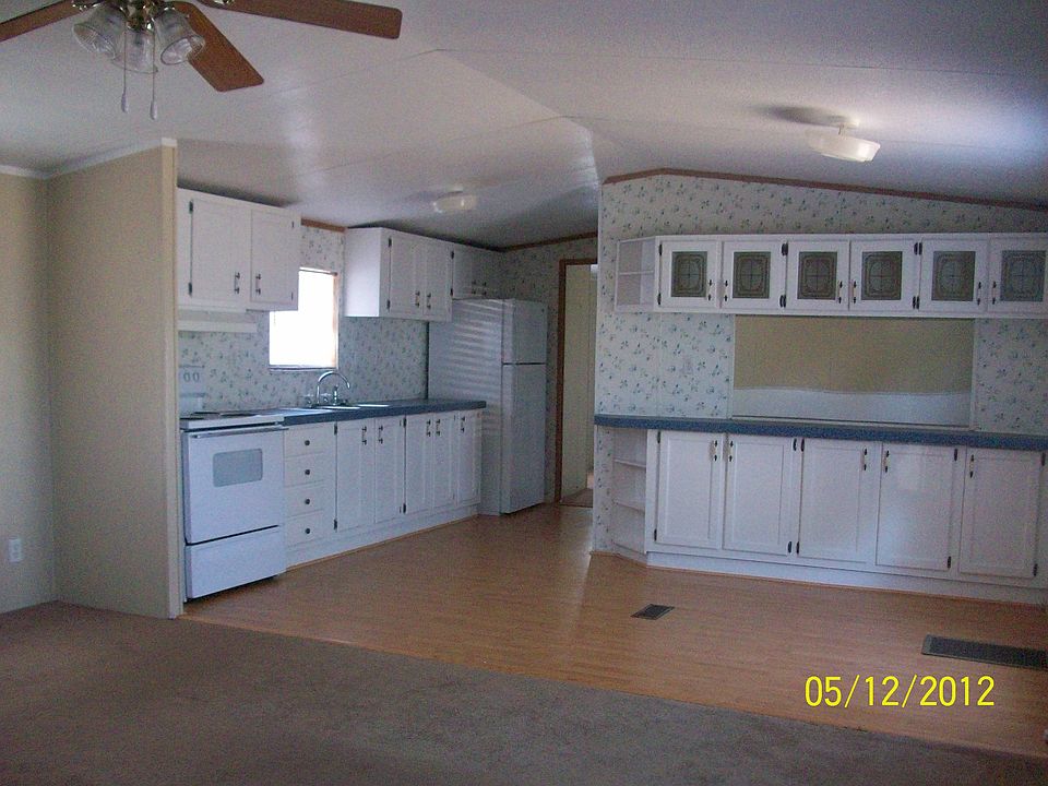 Spacious kitchen
