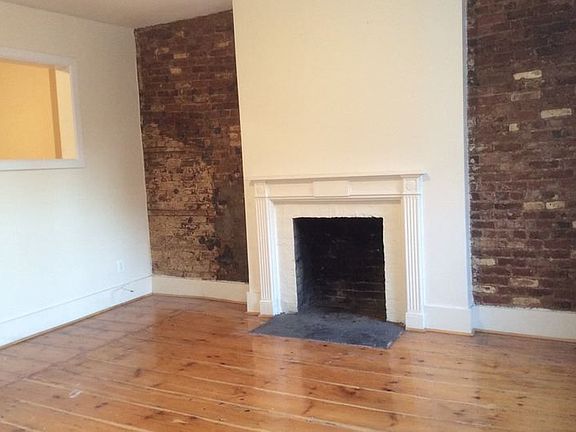 2nd image of 463 W 24th St APT 4R