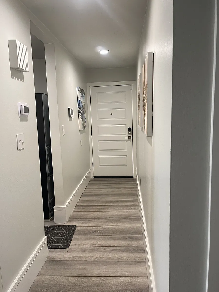 Hallway to front door - 2455 Arlington Cres #C