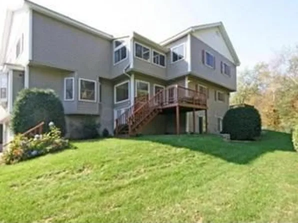160 Algonquin Trl, Ashland, MA 01721