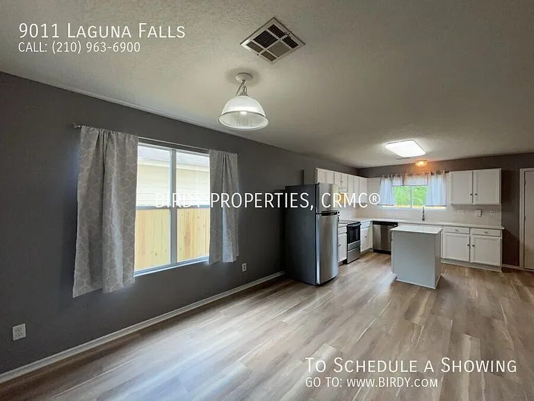 9011 Laguna Fls — Photo 14