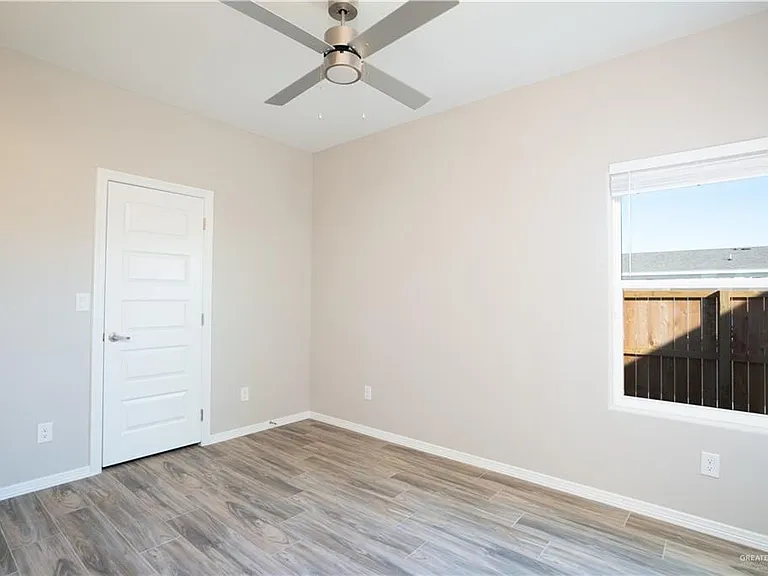 4116 Walnut Ave #1 — Photo 6
