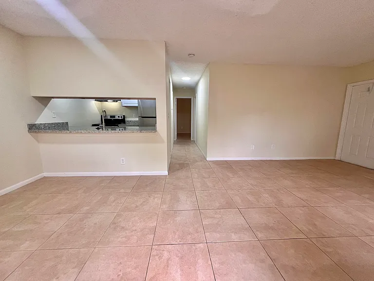 6061 10th Avenue Ave N #242 — Photo 13