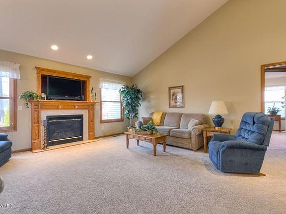 5th image of 3315 Primrose Dr