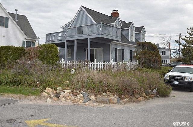 1st image of 2 Pine Ln