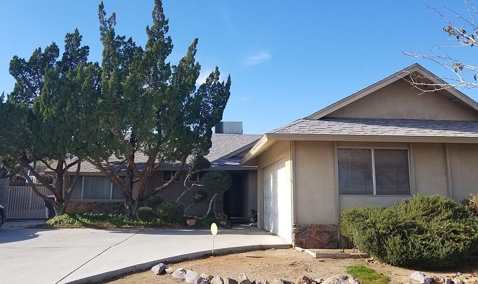 1st image of 400 Fenoak Dr