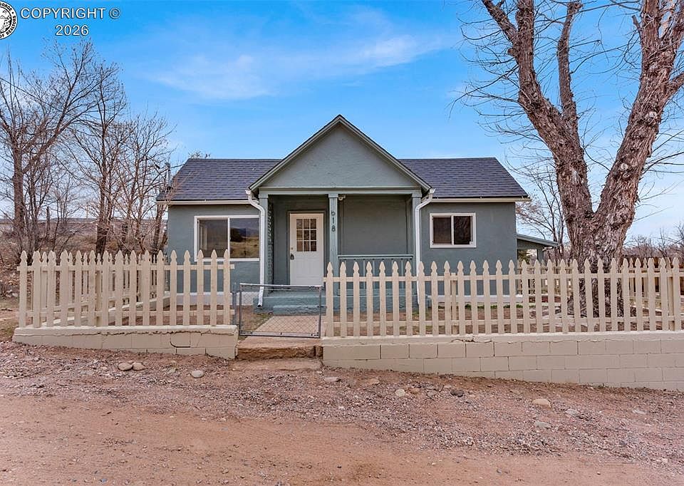 1st image of 618 Galena St