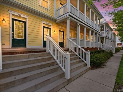 304 Constitution St, Canton, MI, 48188