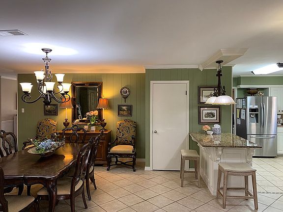 Living Area (used as Dining)