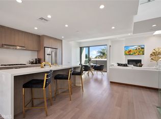 823 N Fuller Ave #C, Los Angeles, CA 90046