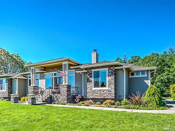 2nd image of 126 Glacier Peak Dr