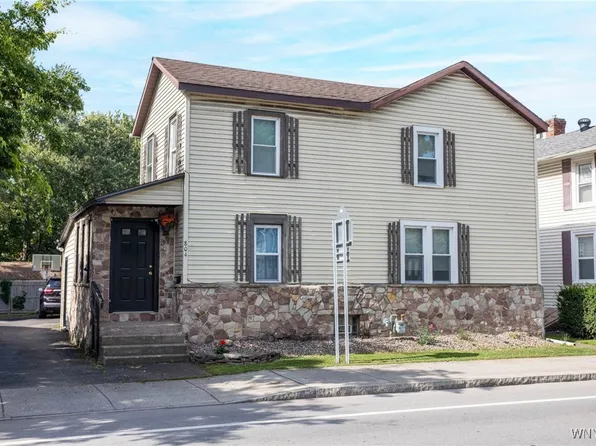 804 S Main St, Medina, NY 14103