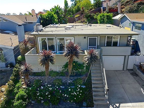 2nd image of 25192 Manzanita Dr