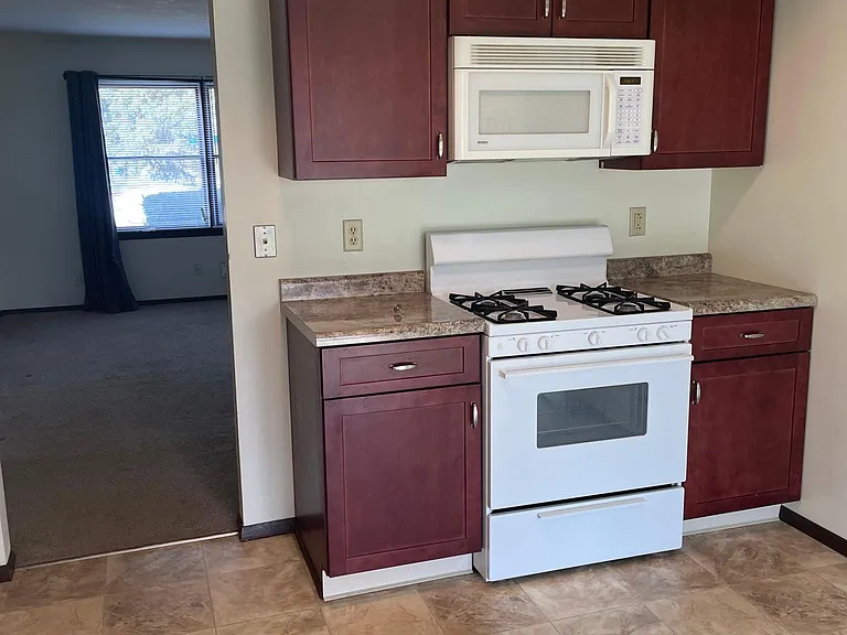 210 Logan St #2 — Photo 6