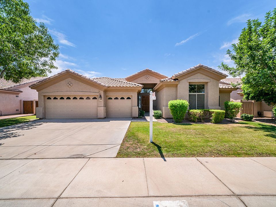 1st image of 3711 S Vista Pl