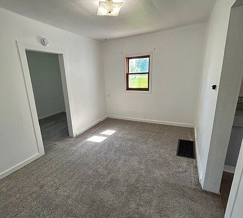 5th image of 508 Garfield St