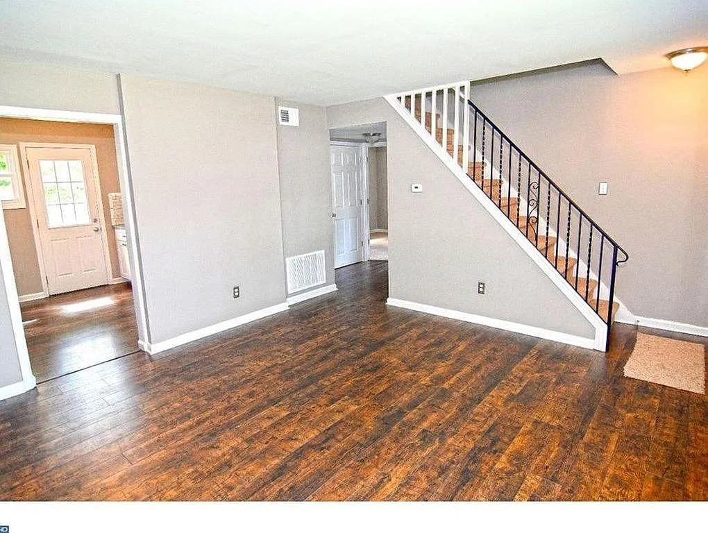 4 bed, 1041 sqft, $3,000 — Photo 3