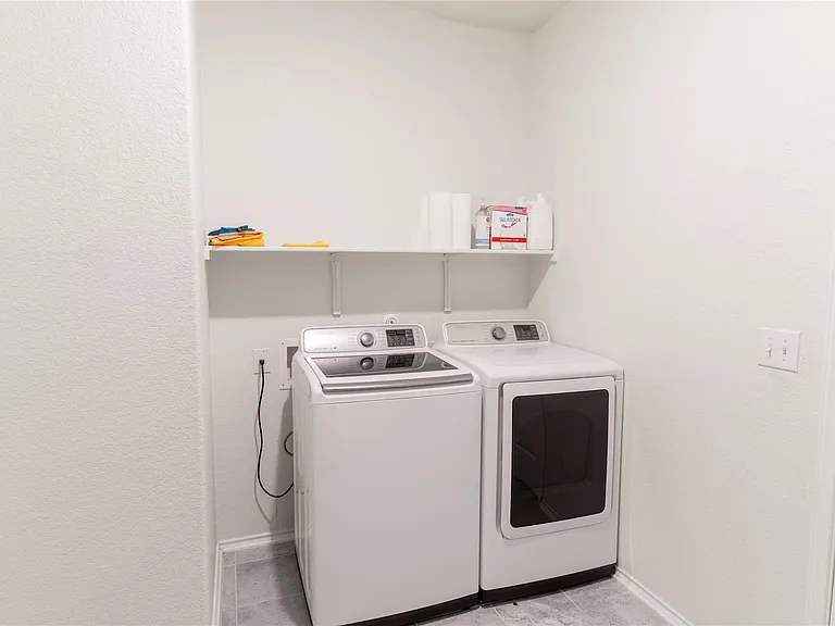 606 Screech Owl Dr — Photo 24