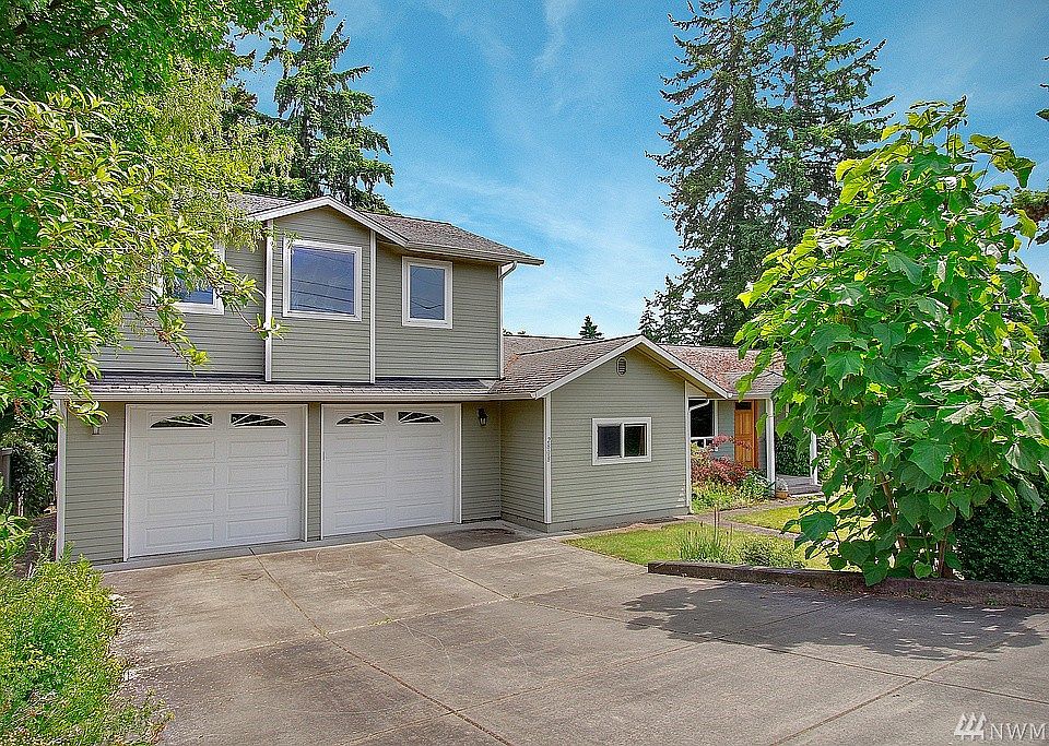 1st image of 9812 NE 28th St