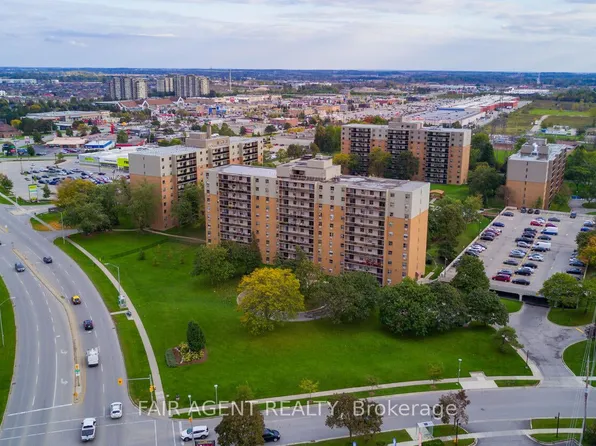 931 Wonderland Rd S #410, London, ON N6K 2X6