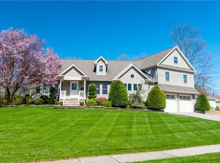 67 Canterbury Rd, East Brunswick, NJ 08816