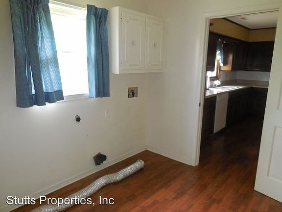 5th image of 1217 Bradshaw Dr