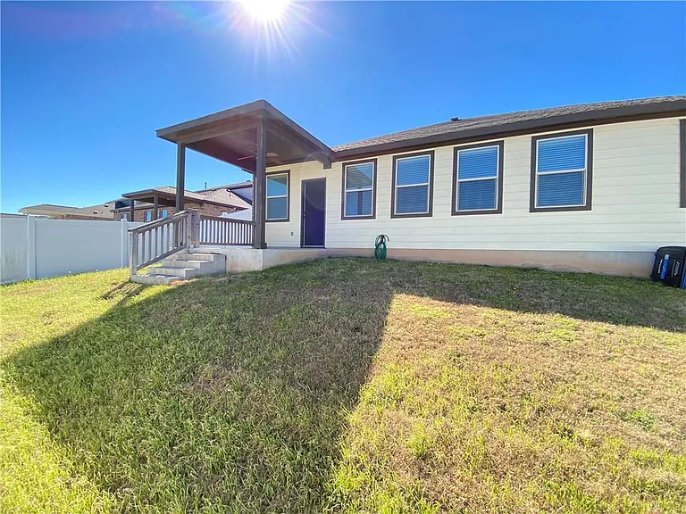 5904 Daly Dr — Photo 17