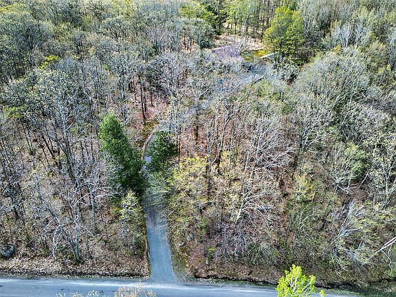 5th image of 375 Momrow Road