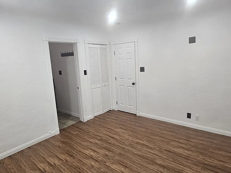 6459 San Luis St #A — Photo 17