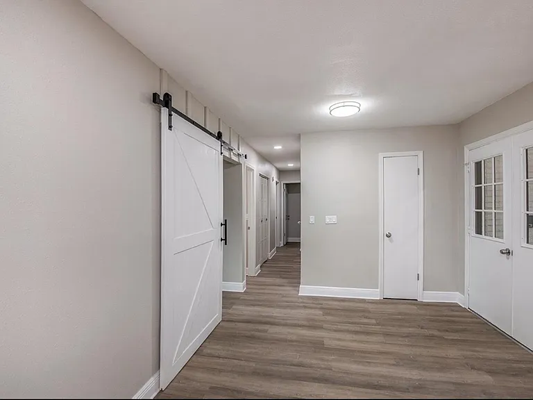 3909 Briarlake Dr — Photo 7