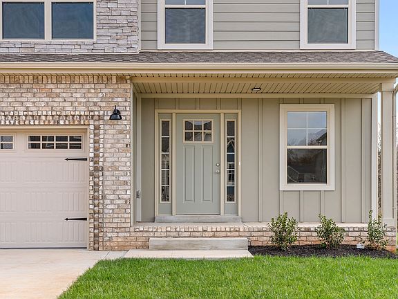 4th image of 158 Anderson Pl