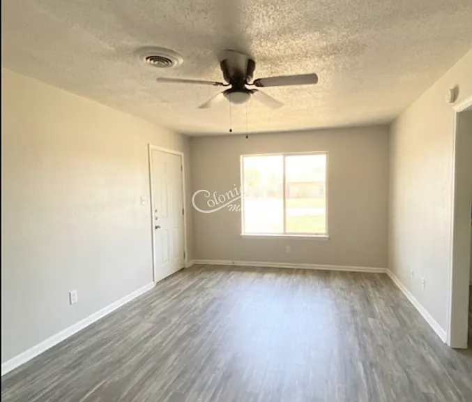 2313 Melissa Cir — Photo 3