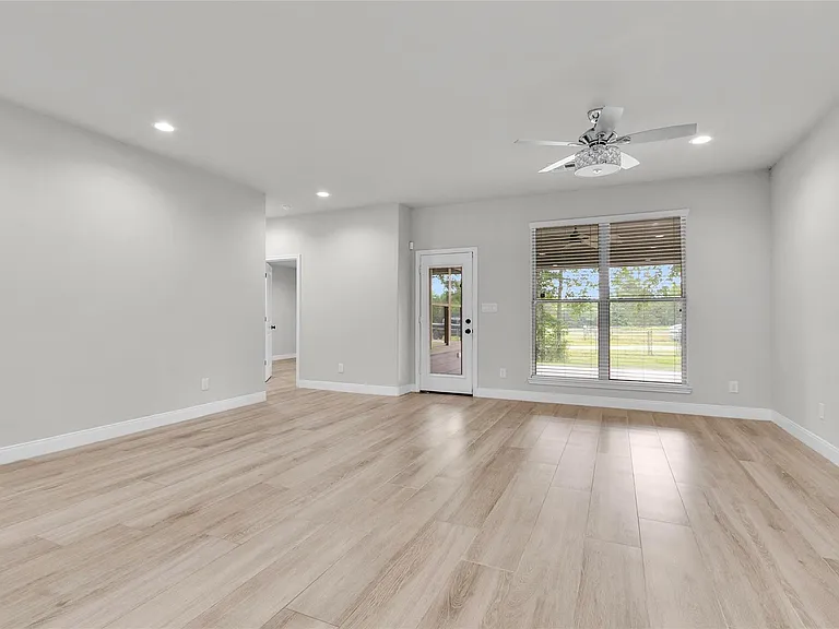 11087 Sutton Pl — Photo 13